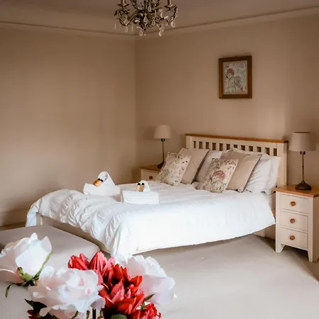 Gallows Hill 3* Скарборо